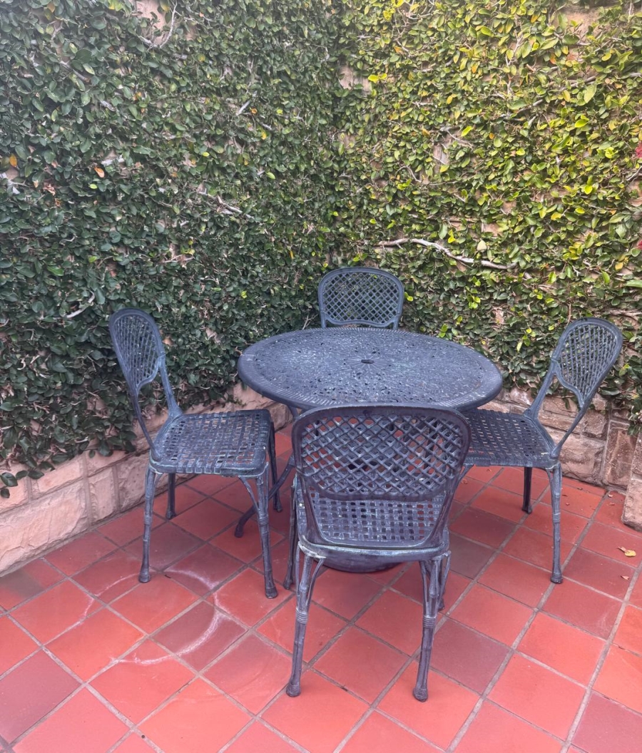 2 Bedroom Property for Sale in Mossel Bay Central Western Cape